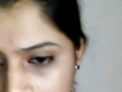 బిగుతుగా ఉండే శ్యామల అమ్మాయి తెలుగు sex ముఖం చొచ్చుకుపోయే ముందు ఇబ్బంది పడింది