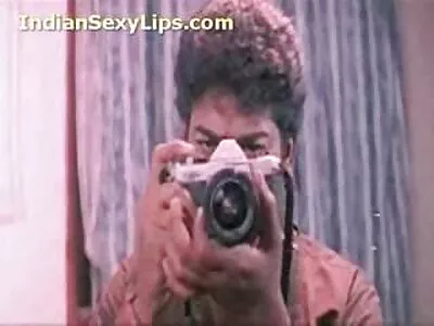 బట్టతల మనిషి కొంటె సవతి కుమార్తెకు తెలుగు సెక్స్ పిక్చర్ అర్హుడు