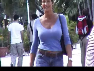 Skyla Novea మరియు JMac వారి మంచం మీద తెలుగు రొమాన్స్ సెక్స్ వేడిగా ఉంటుంది.